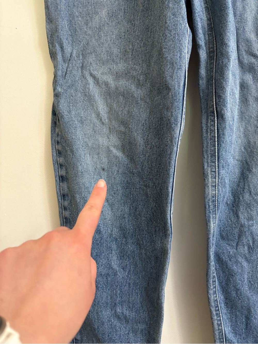 Vintage High-Rise Embroidered Relaxed Jeans in Blue small - Picture 6 of 8